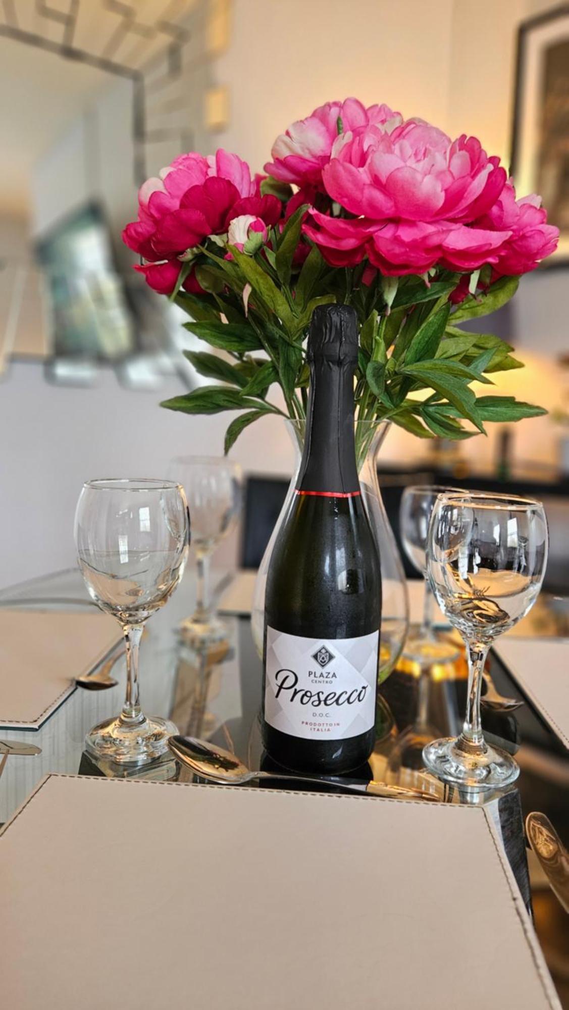 Bootham Court Grade II Duplex Apartment With Free Parking & Wi-Fi - Sleeps 2-6 People York Eksteriør billede